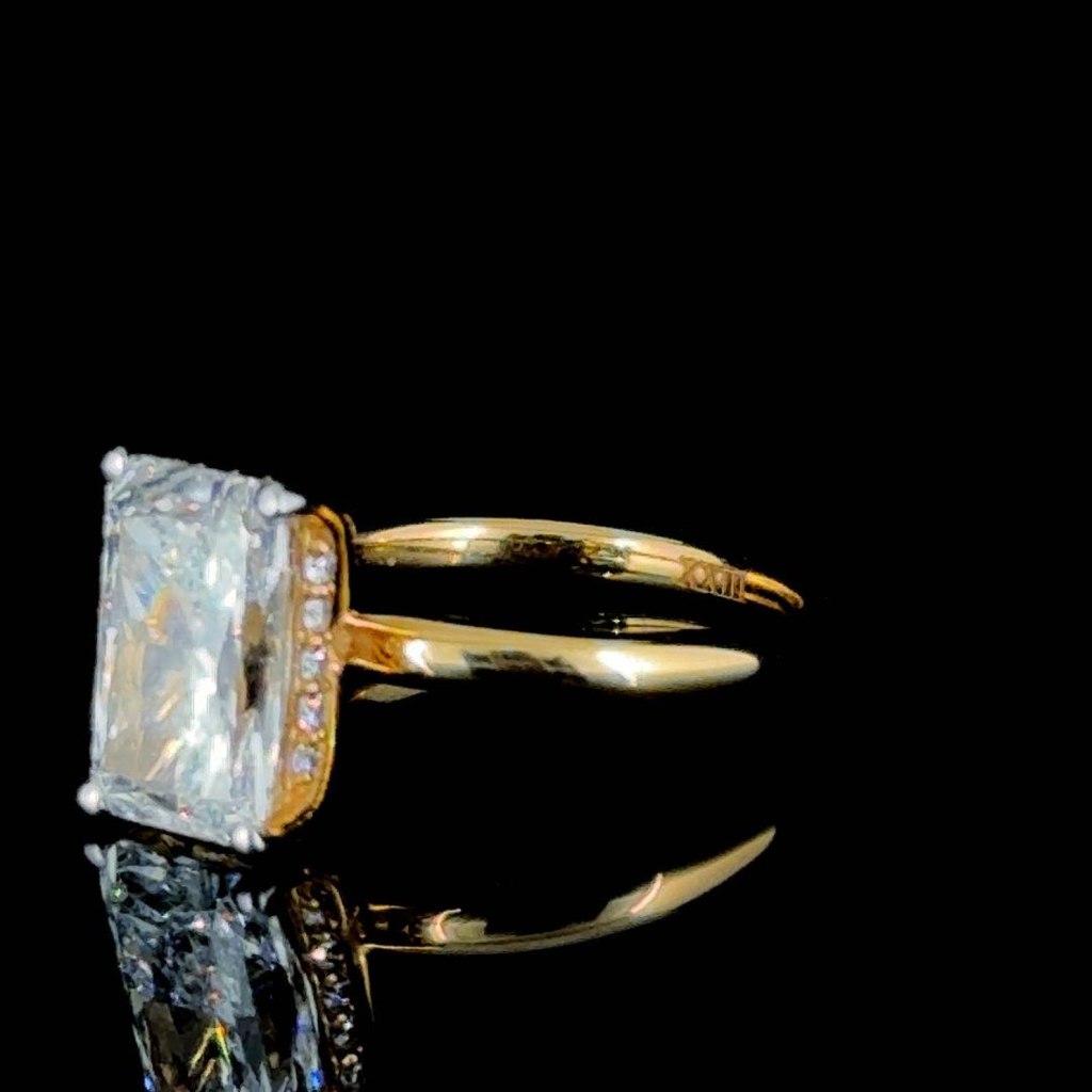 Radiant Cut Diamond Solitaire Ring