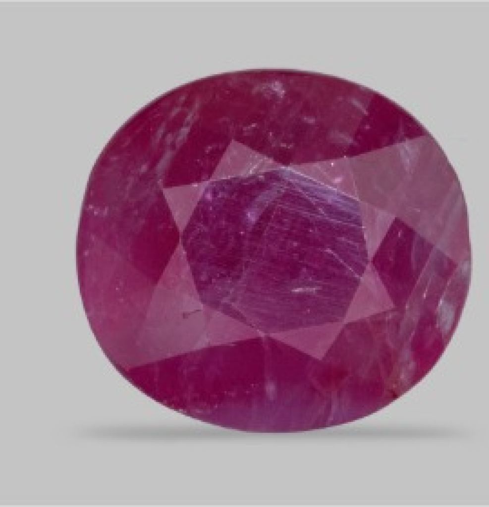 Imperial Burma – 4.05 ct Oval Ruby