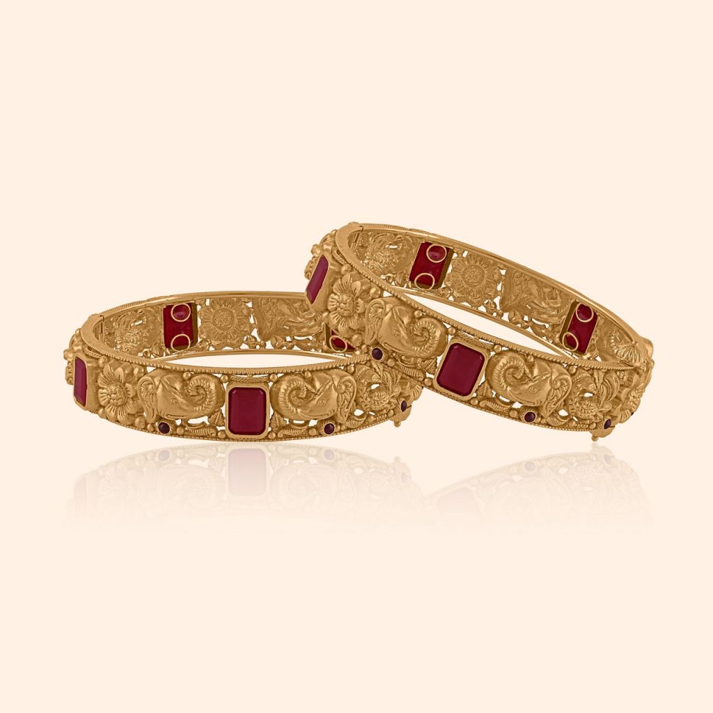 Morni Elegance Gold Bangle